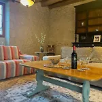 Tatil Evi Airconditioned Spacious With Private Swimming Pool