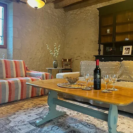 Semesterbostad Airconditioned Spacious With Private Swimming Pool